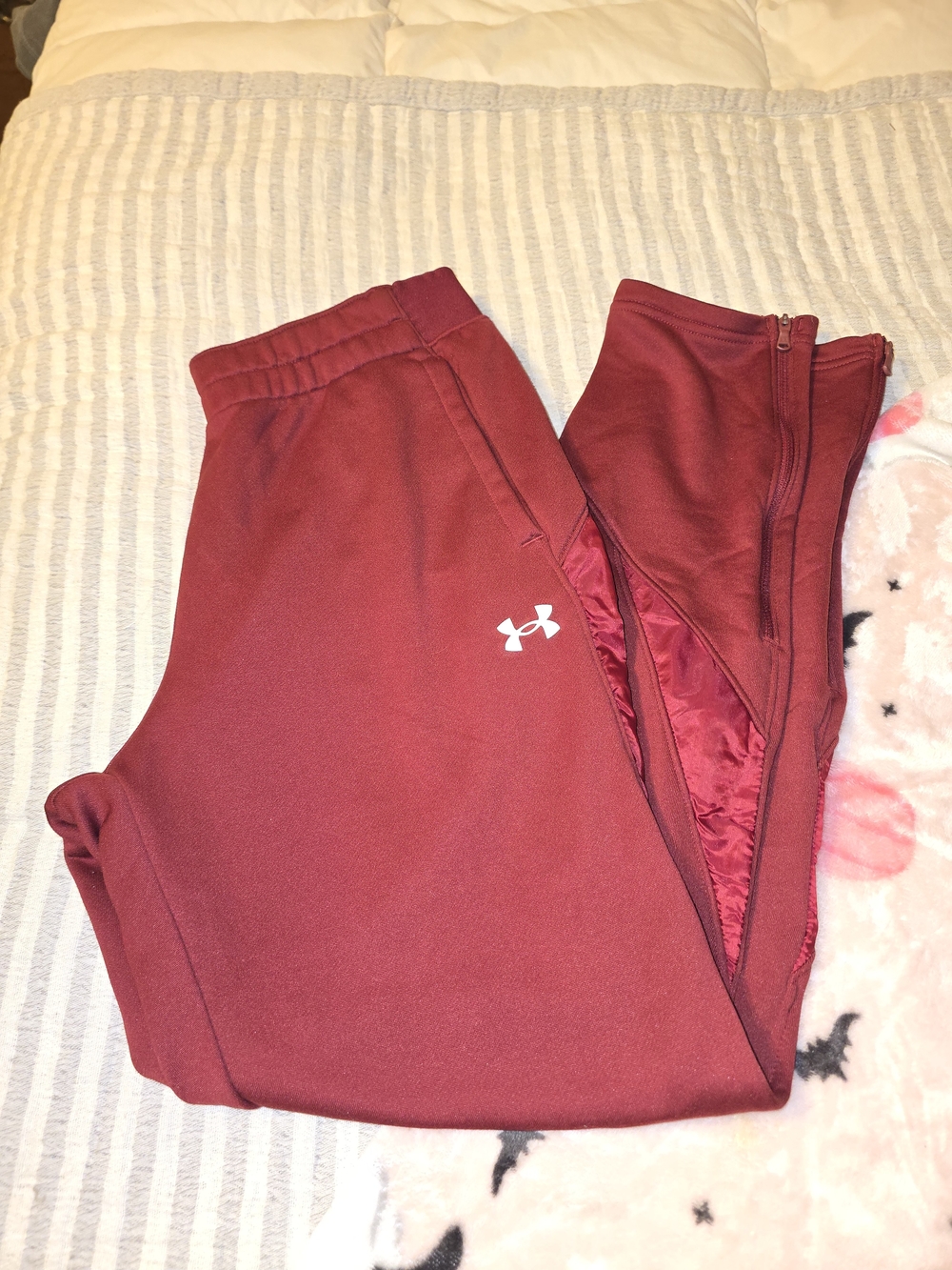 Under Armour Women's Burgundy Joggers with Side Zips Size Small
